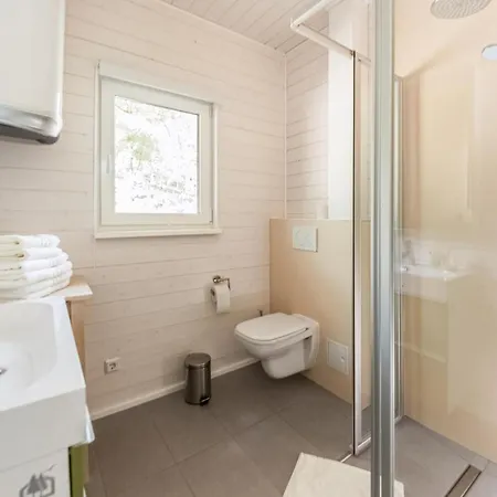 Holiday home 2 Bedroom Nice In